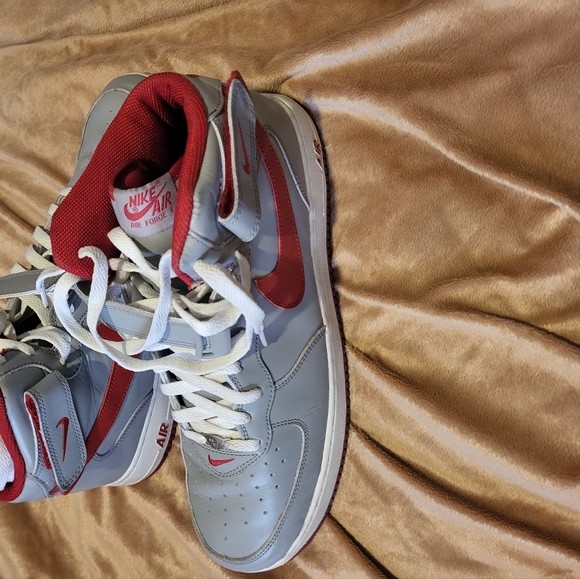 high top air force 1s - Picture 1 of 4